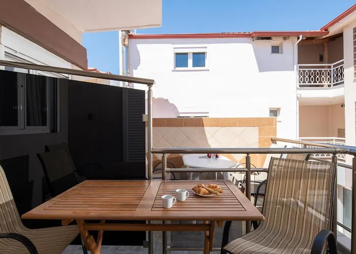 Apartamento House Giota Sarti