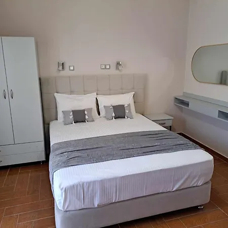 Apartament House Giota
